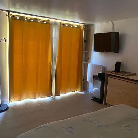 Homestay La Du Moulin Saint-Cyr-sur-Mer
